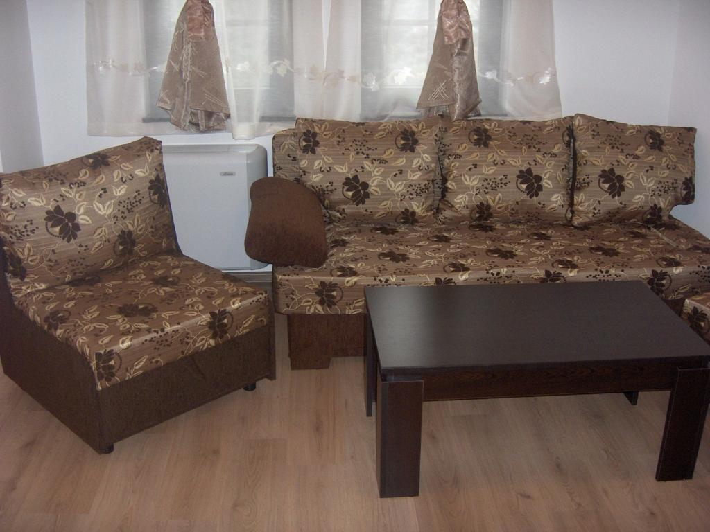 Hotel Krasteva House à Berkovitsa Chambre photo