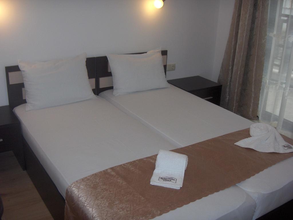 Hotel Krasteva House à Berkovitsa Chambre photo