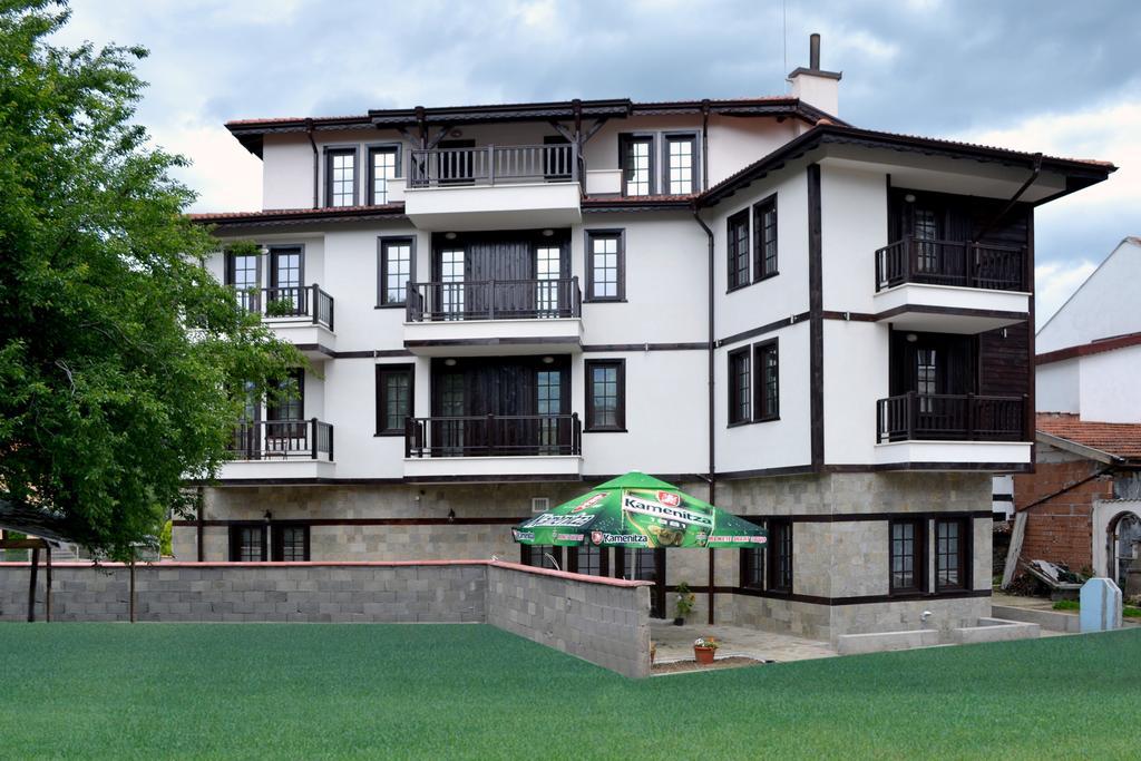 Hotel Krasteva House à Berkovitsa Extérieur photo